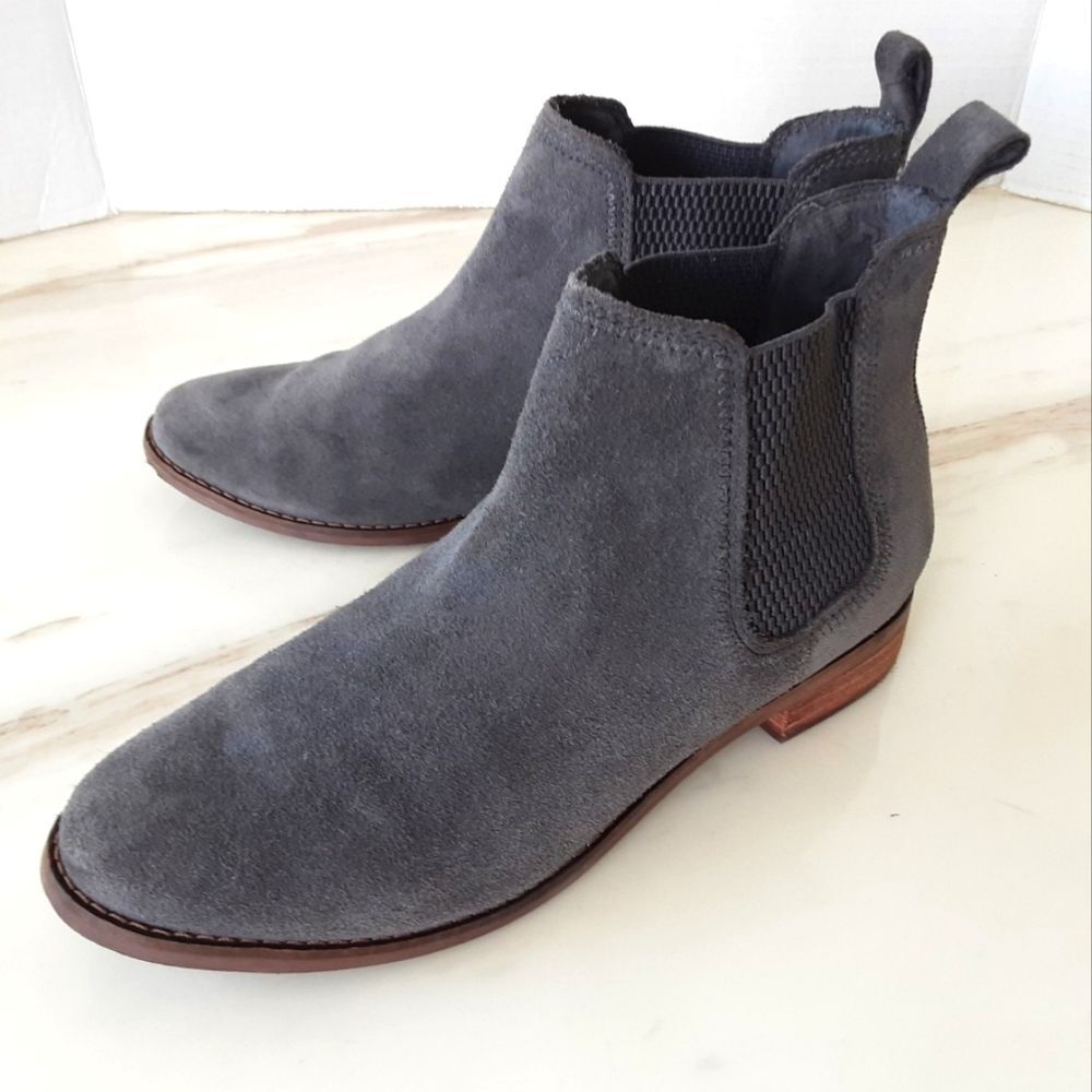 TOM'S Ella Chelsea Gray Suede Leather Casual Boots Sz 7.5W